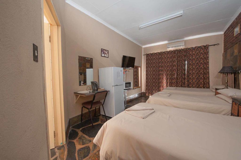 Ingwe Guesthouse Mbombela Luaran gambar